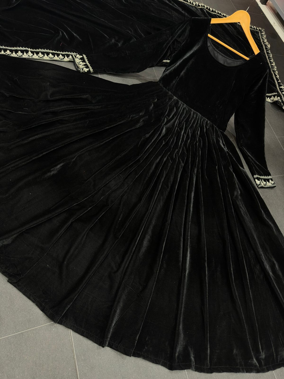 Party Wear Black color Velvet Fabric Anarkali Gown Dupatta Set