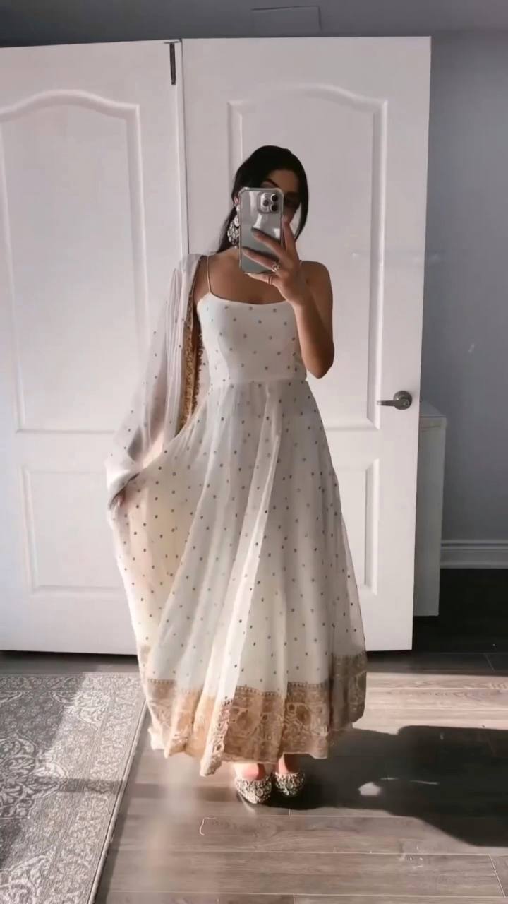 White Anarkali Gown Dupatta Set –