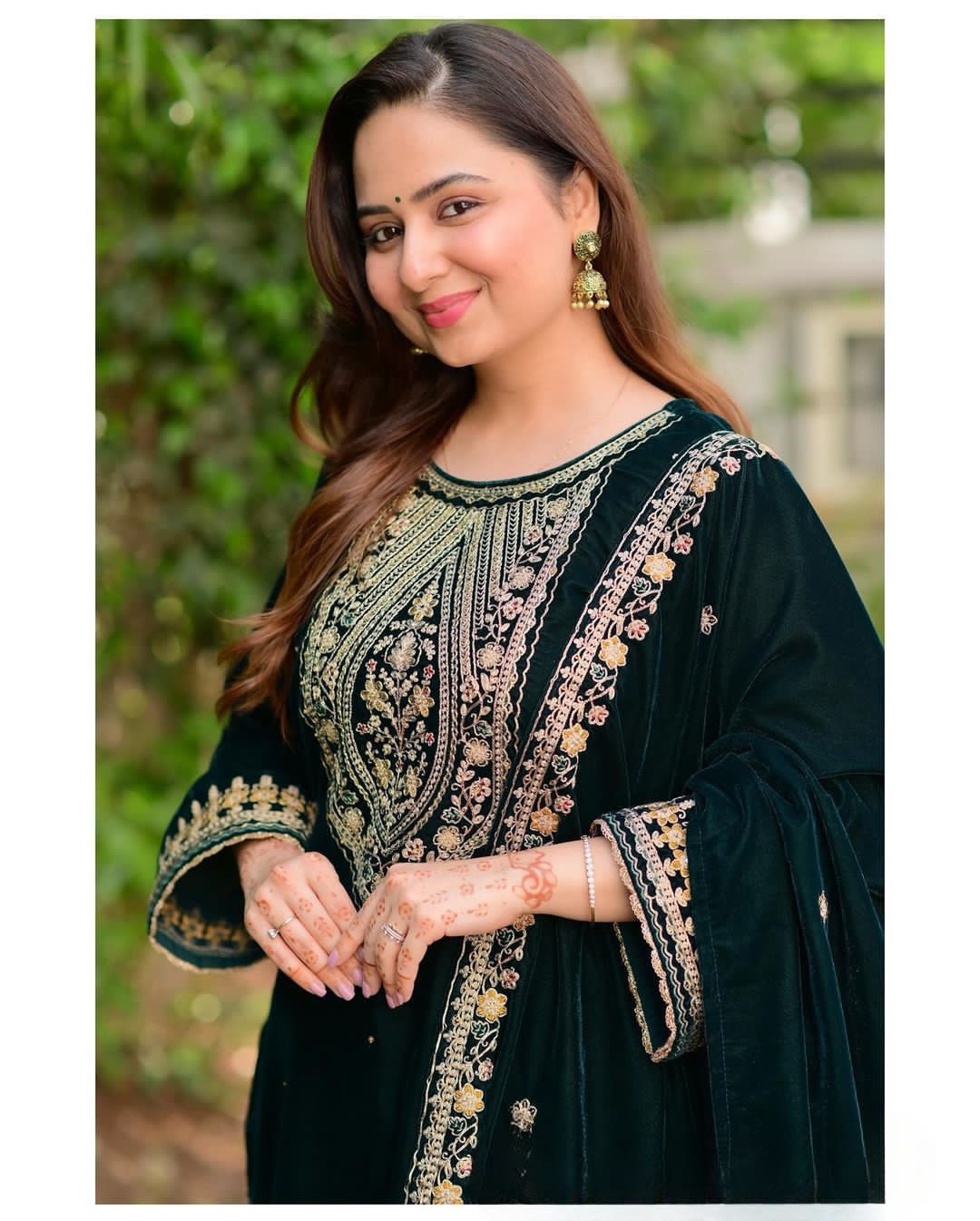 Party Wear Green Velvet Plazzo Suit For Women