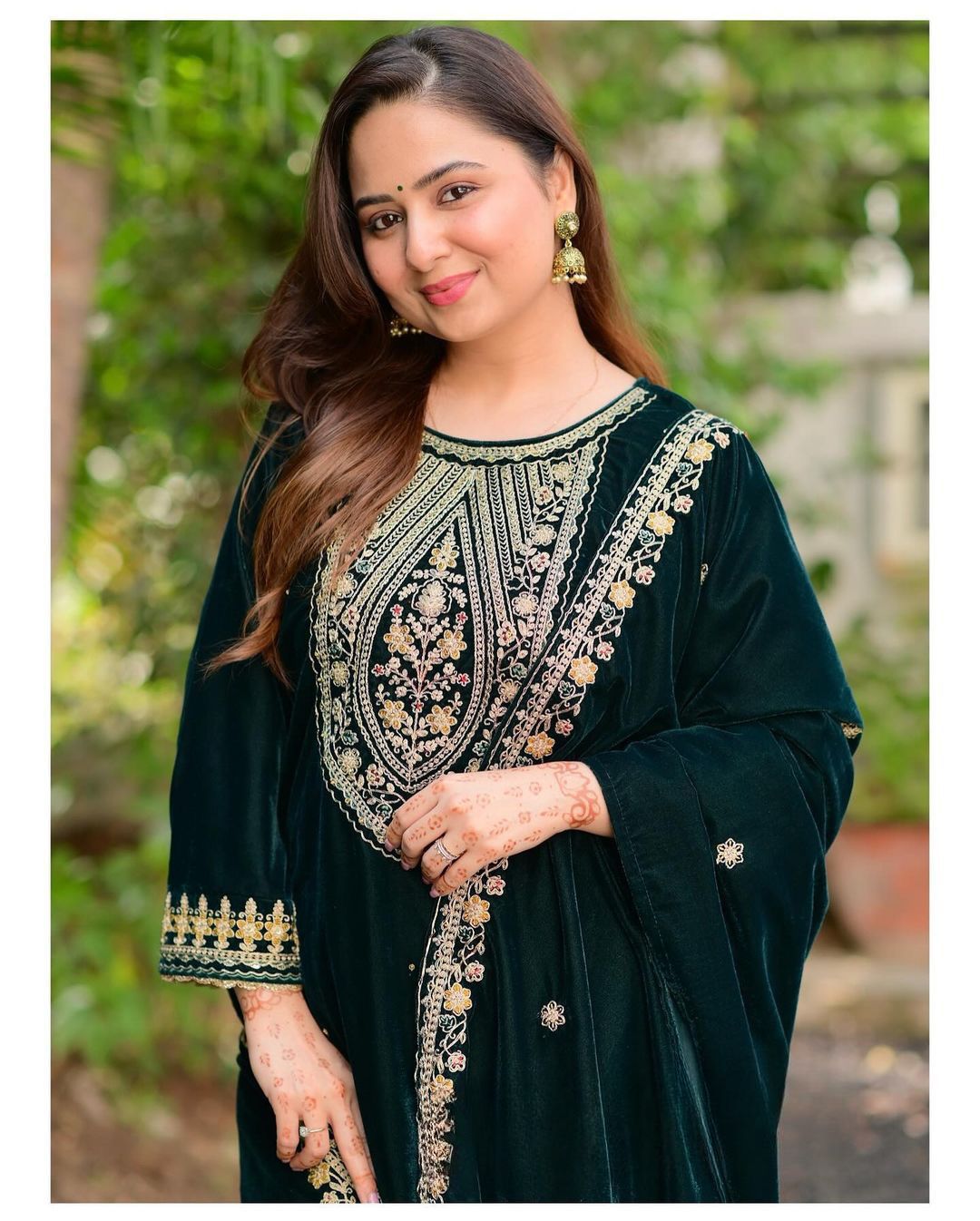 Party Wear Green Velvet Plazzo Suit For Women