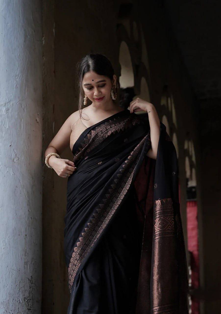 Reach Pallu Jacquard Saree For Women