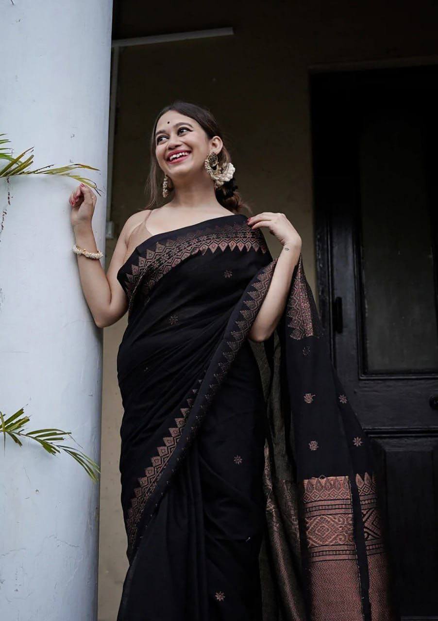 Reach Pallu Jacquard Saree For Women
