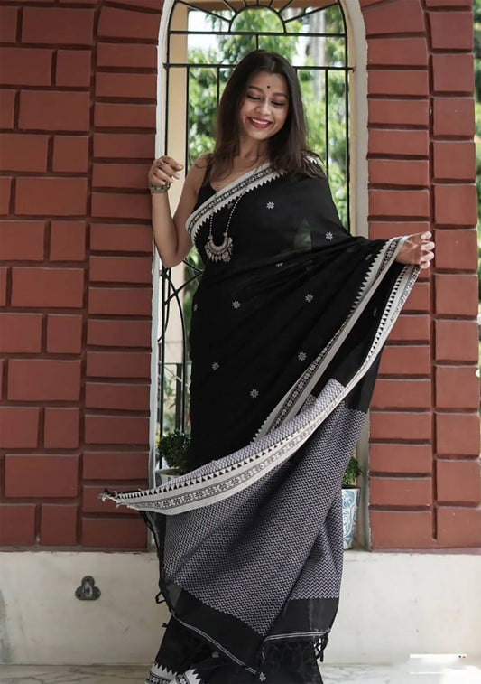 Reach Pallu Jacquard Saree For Women
