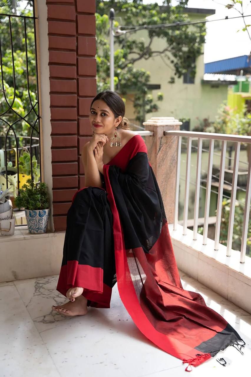 Reach Pallu Jacquard Saree For Women