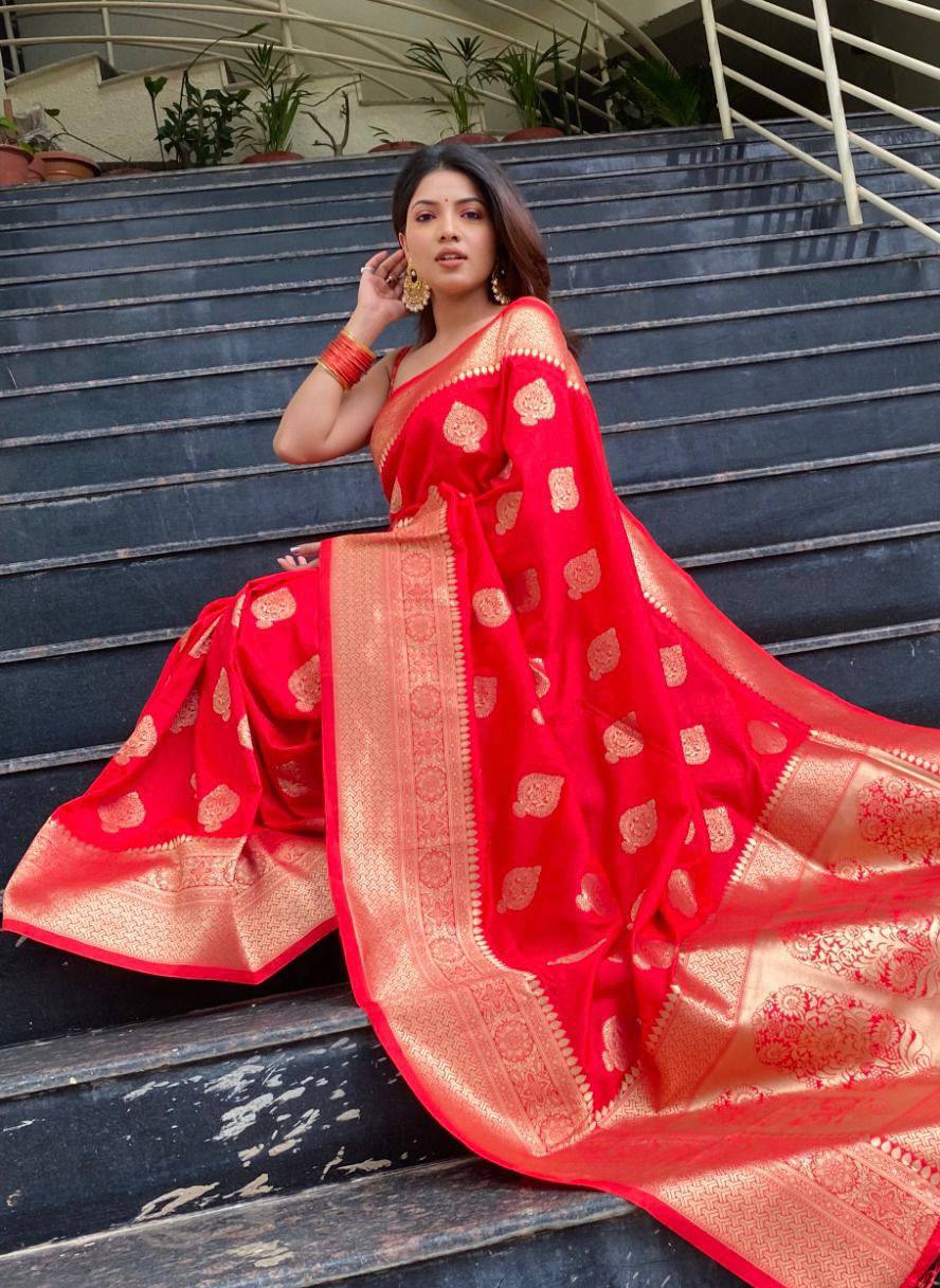 Reach Pallu Jacquard Saree For Women