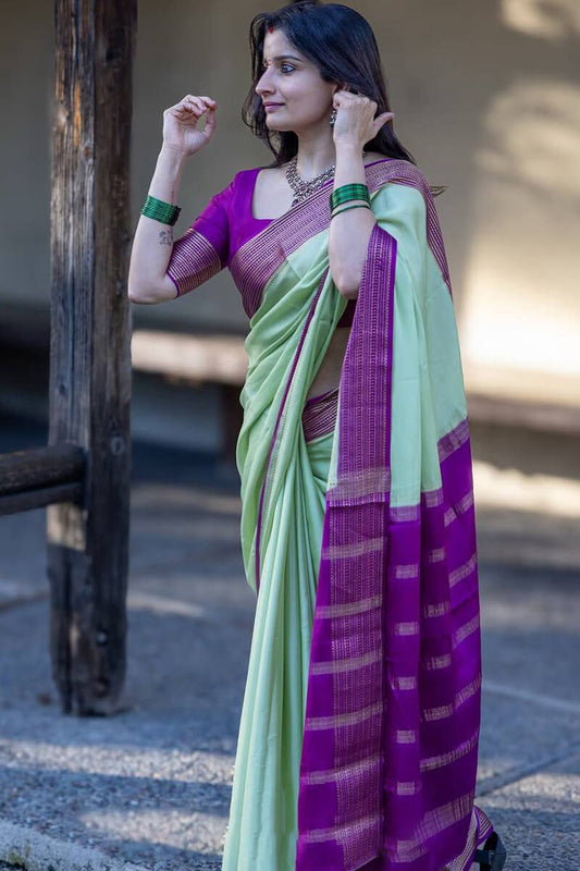 Exquisite Soft Lichi Silk Saree with Rich Jacquard Weaving