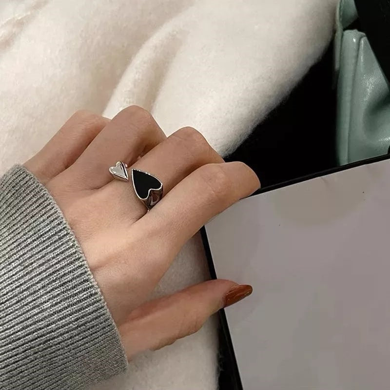 Charming Black Silver Plated Lover Heart Shape Ring For Women