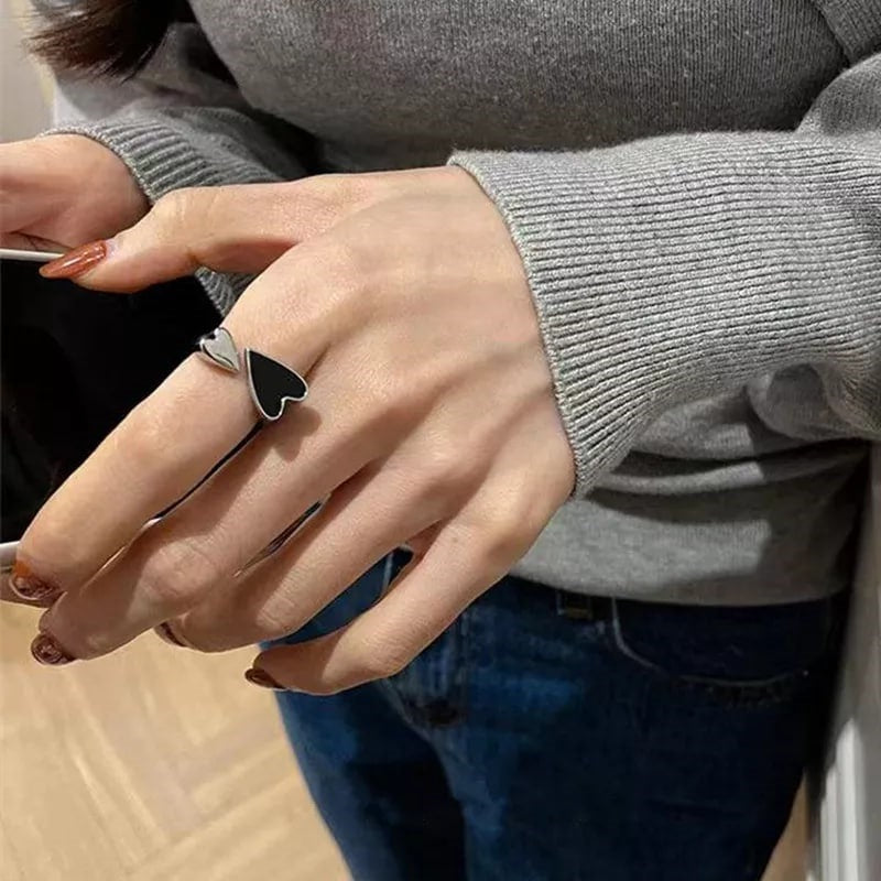 Charming Black Silver Plated Lover Heart Shape Ring For Women