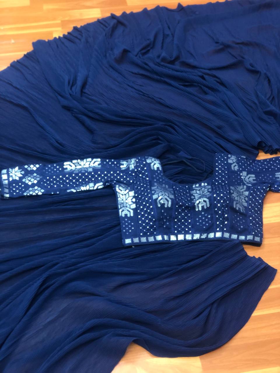 Georgette Crush Pleated Saree with stitched blouse