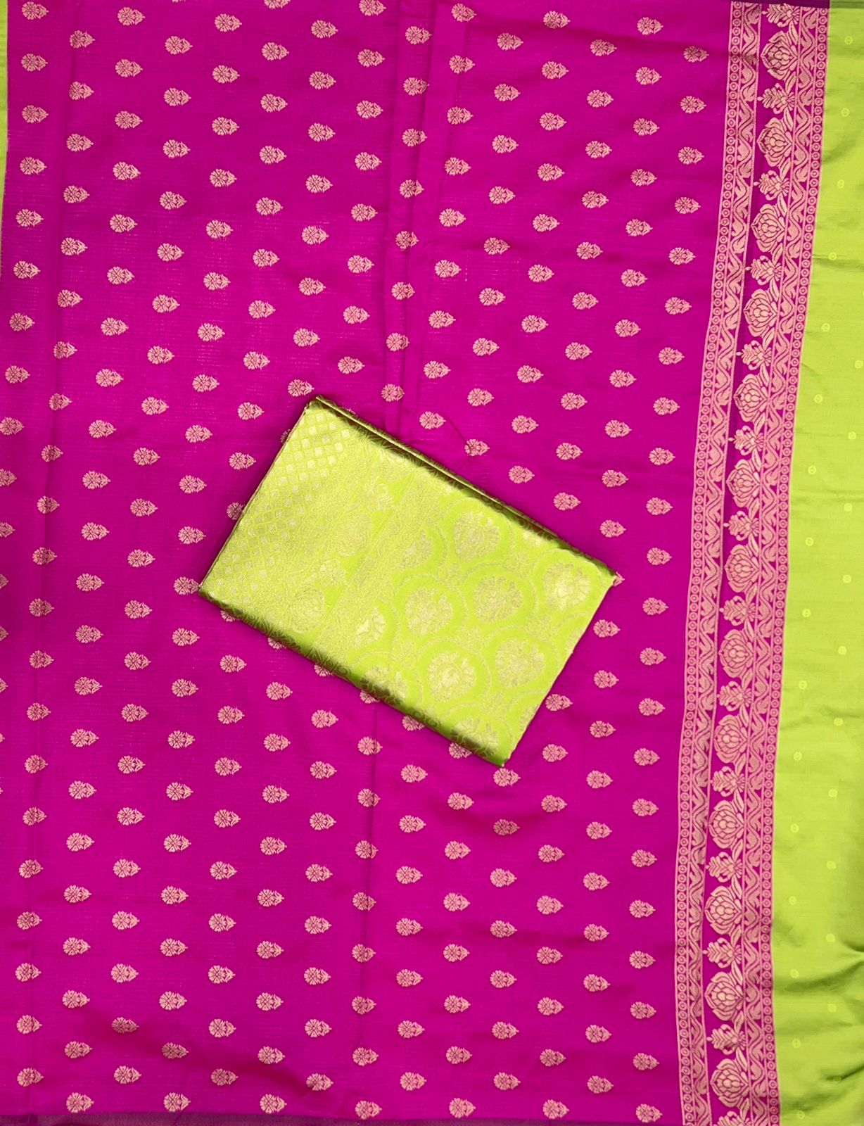 Women's Kanjivaram Soft Silk Saree For Wedding With Un-Stitched Blouse Piece (Paithani)