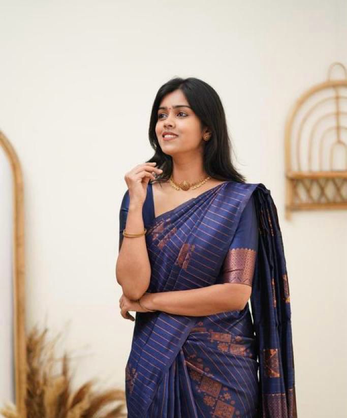 Latest Jacquard Work On All Over The Saree
