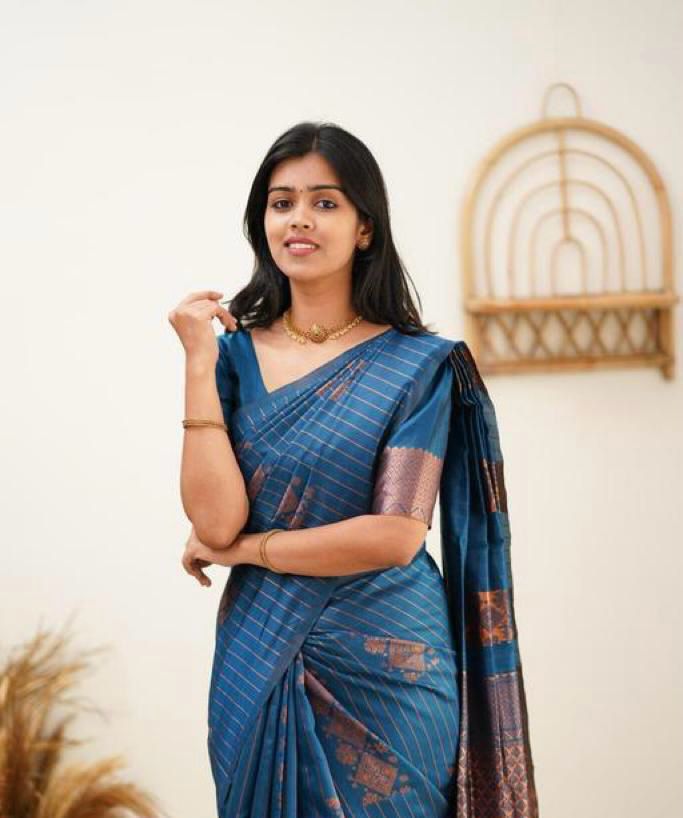 Latest Jacquard Work On All Over The Saree