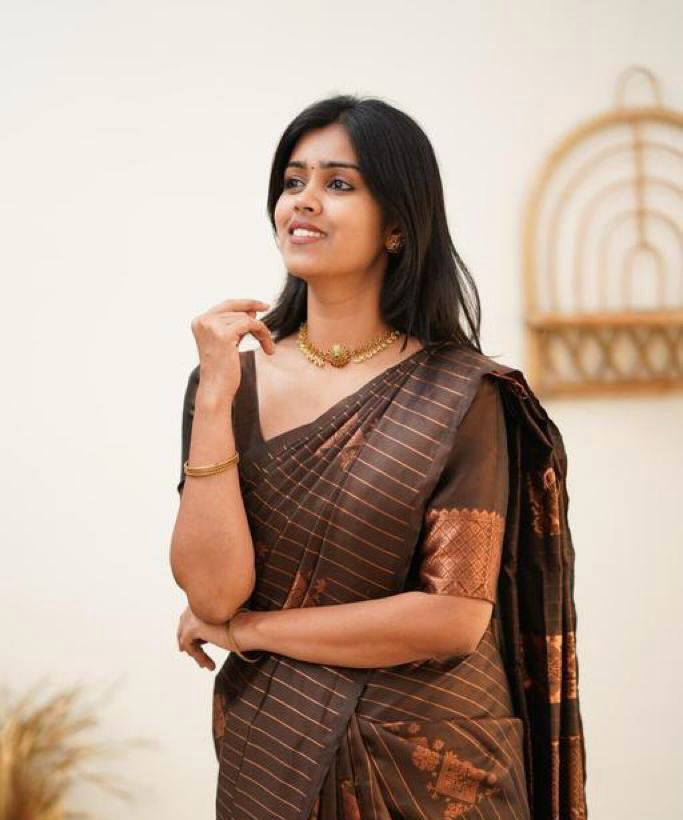 Latest Jacquard Work On All Over The Saree