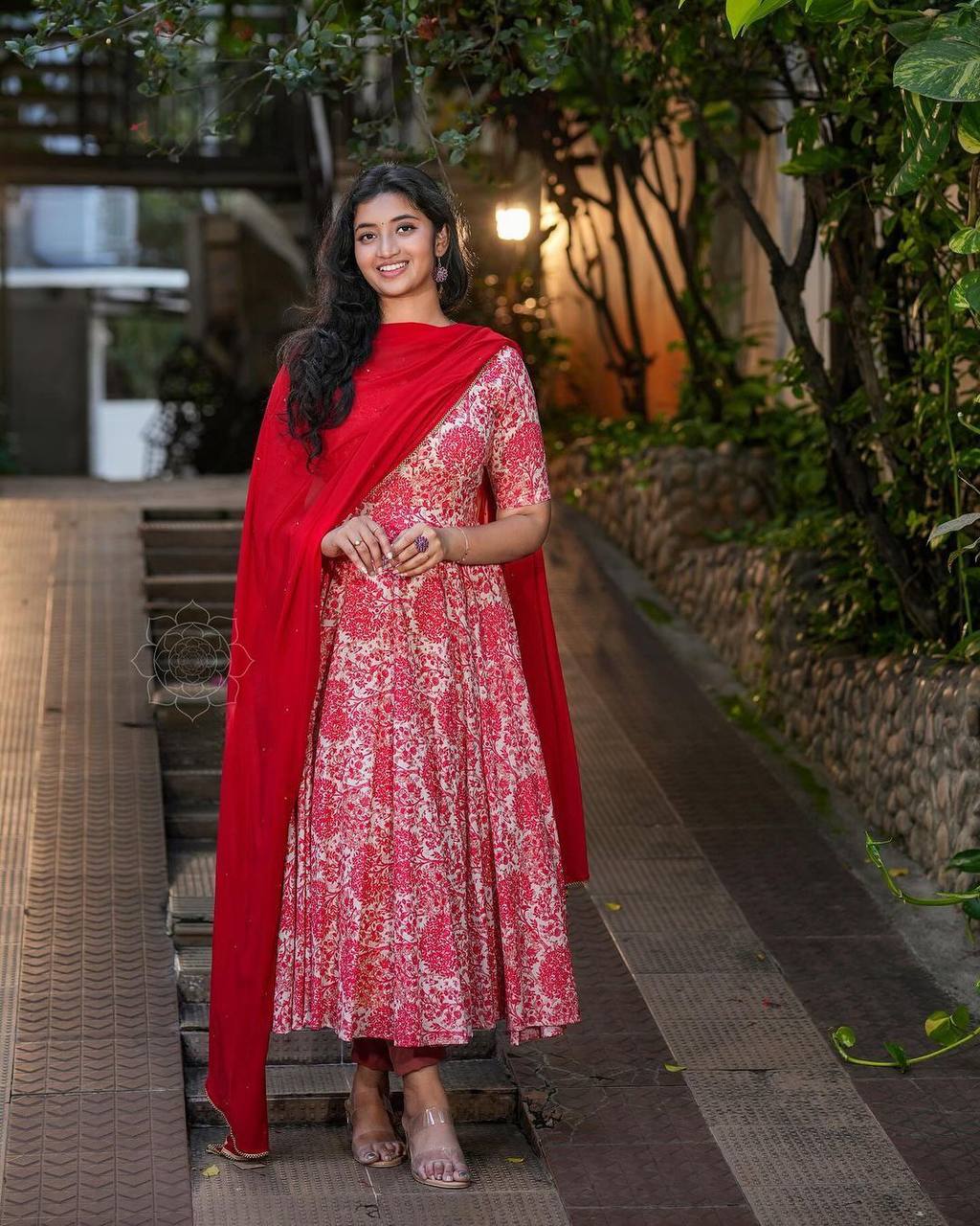 Dazzling Red Color Flower Printed Ready Made Georgette Gown Duapatta