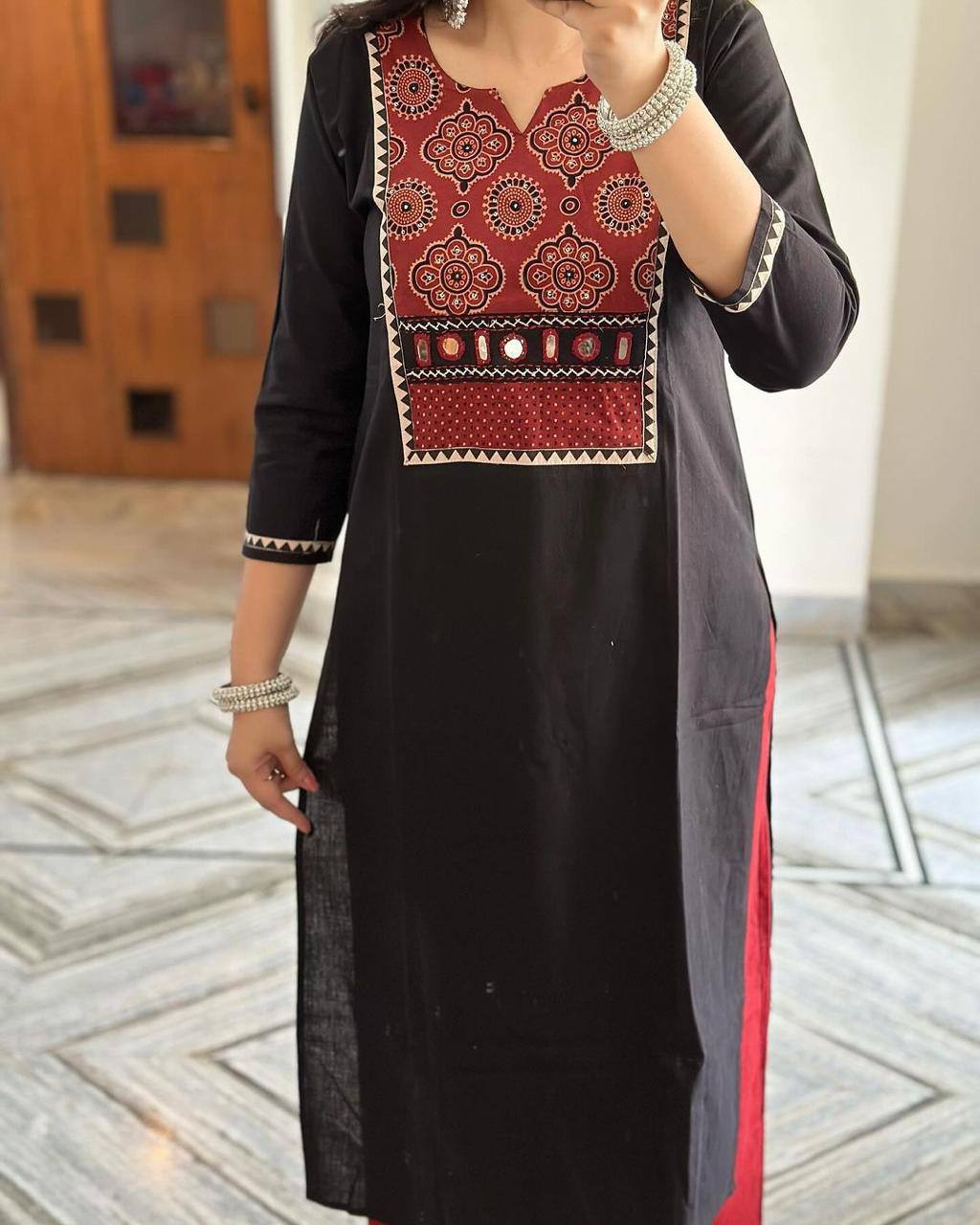 Demanding Black Color Mirror Printed Work Rayon Plazo Kurti