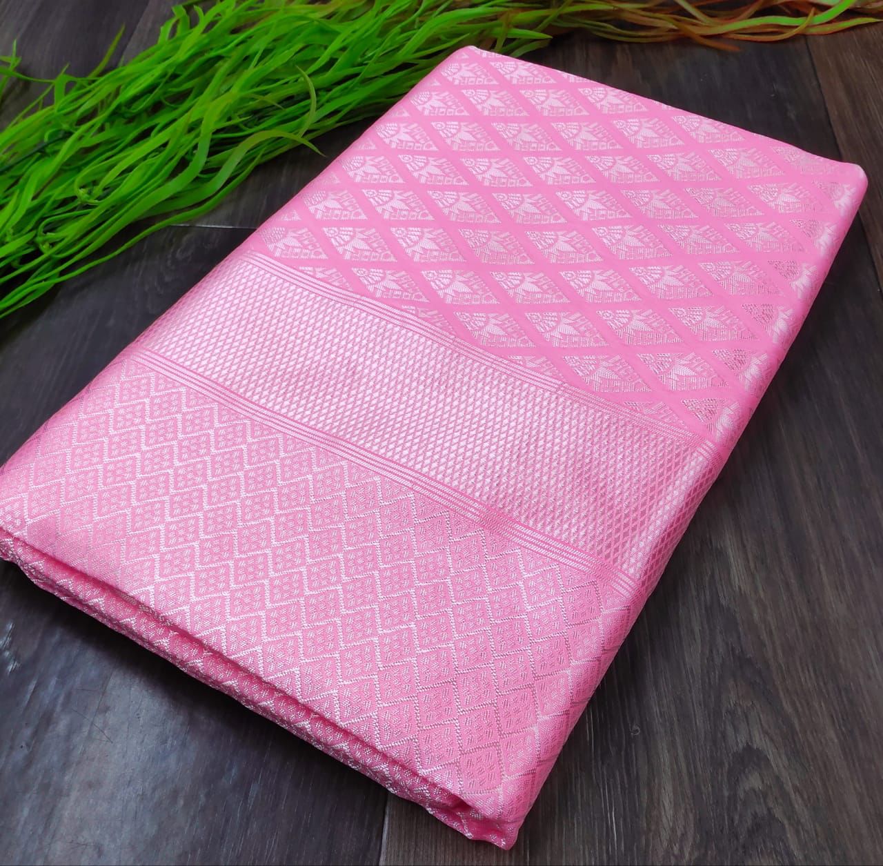 Beautiful Pink Color Designer Rich Pallu Lichi silk saree Blouse
