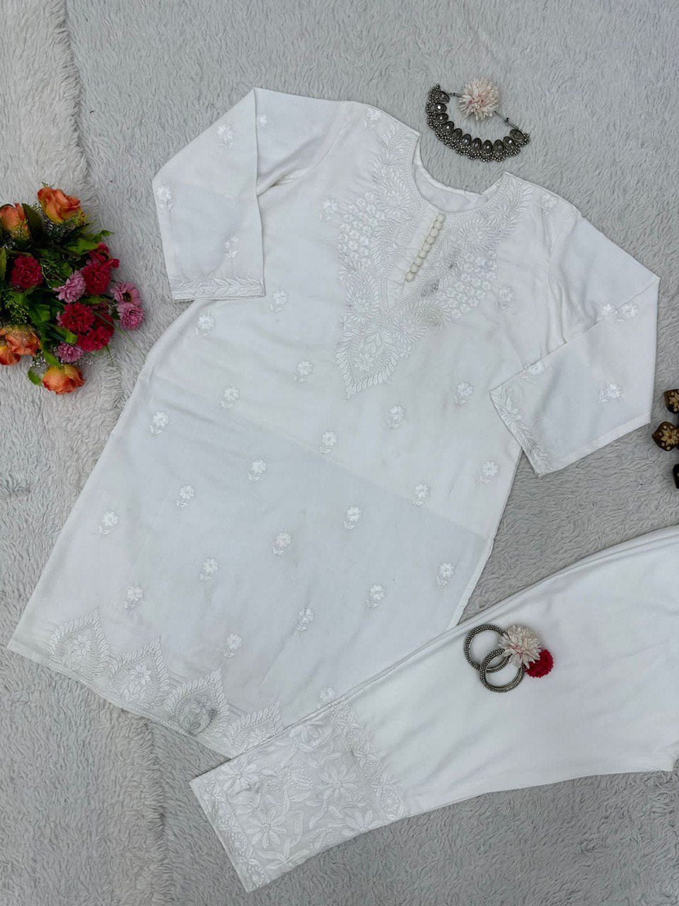 Beautiful Designer ChikanKari Kurta Pent Set