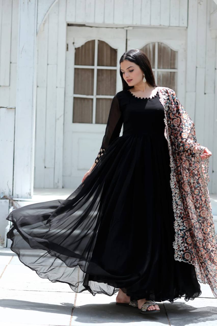 Georgette Plain Anarkali Suit In Black Color With Dupatta