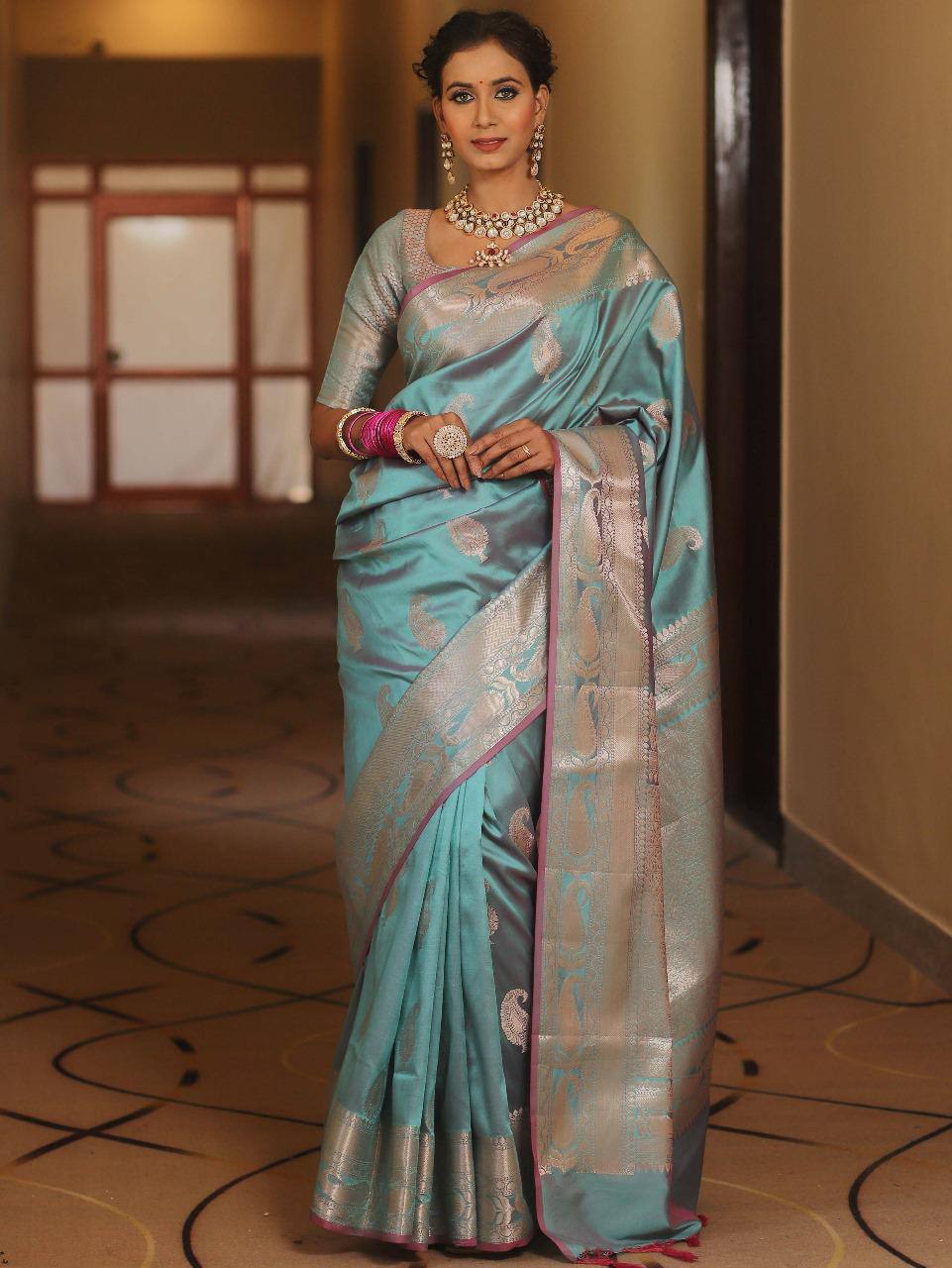 Exquisite Soft Lichi Silk Saree with Rich Jacquard Weaving