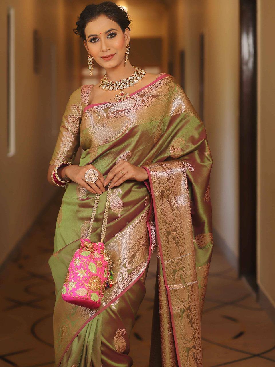 Exquisite Soft Lichi Silk Saree with Rich Jacquard Weaving