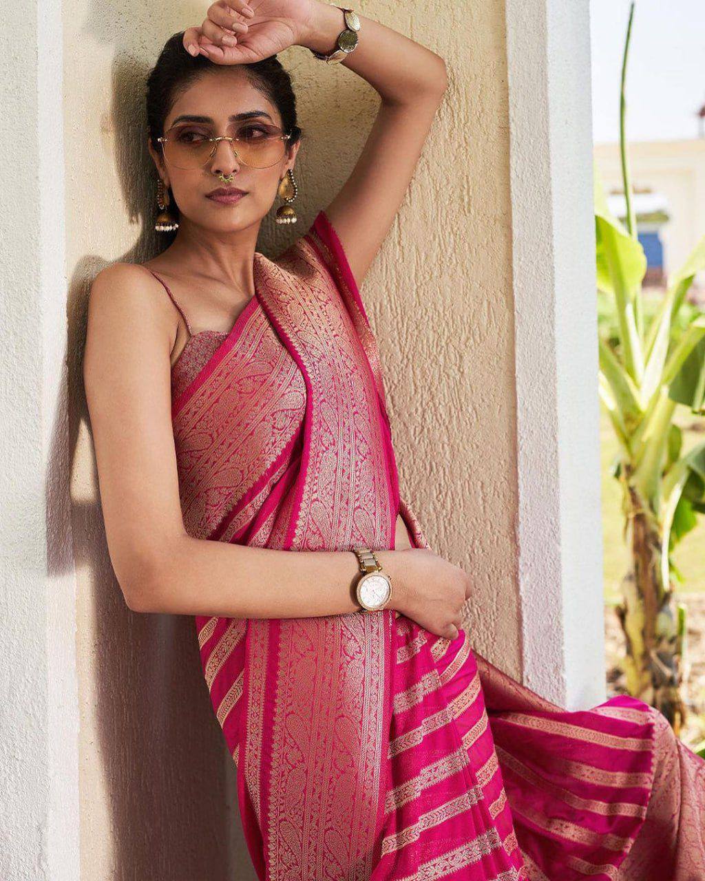 Soft Lichi Silk Saree with Elegant Jacquard Weaving