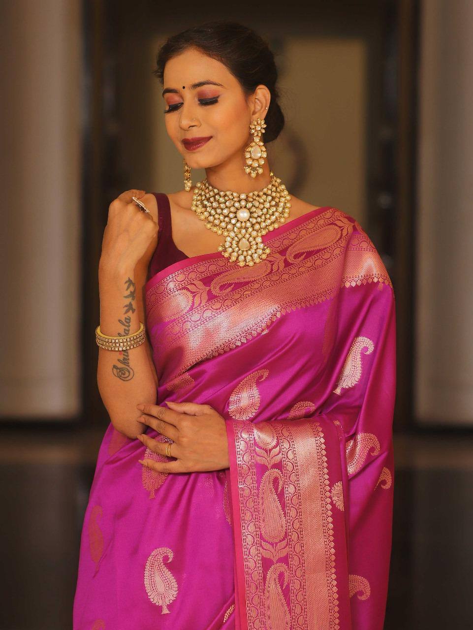 Exquisite Soft Lichi Silk Saree with Rich Jacquard Weaving