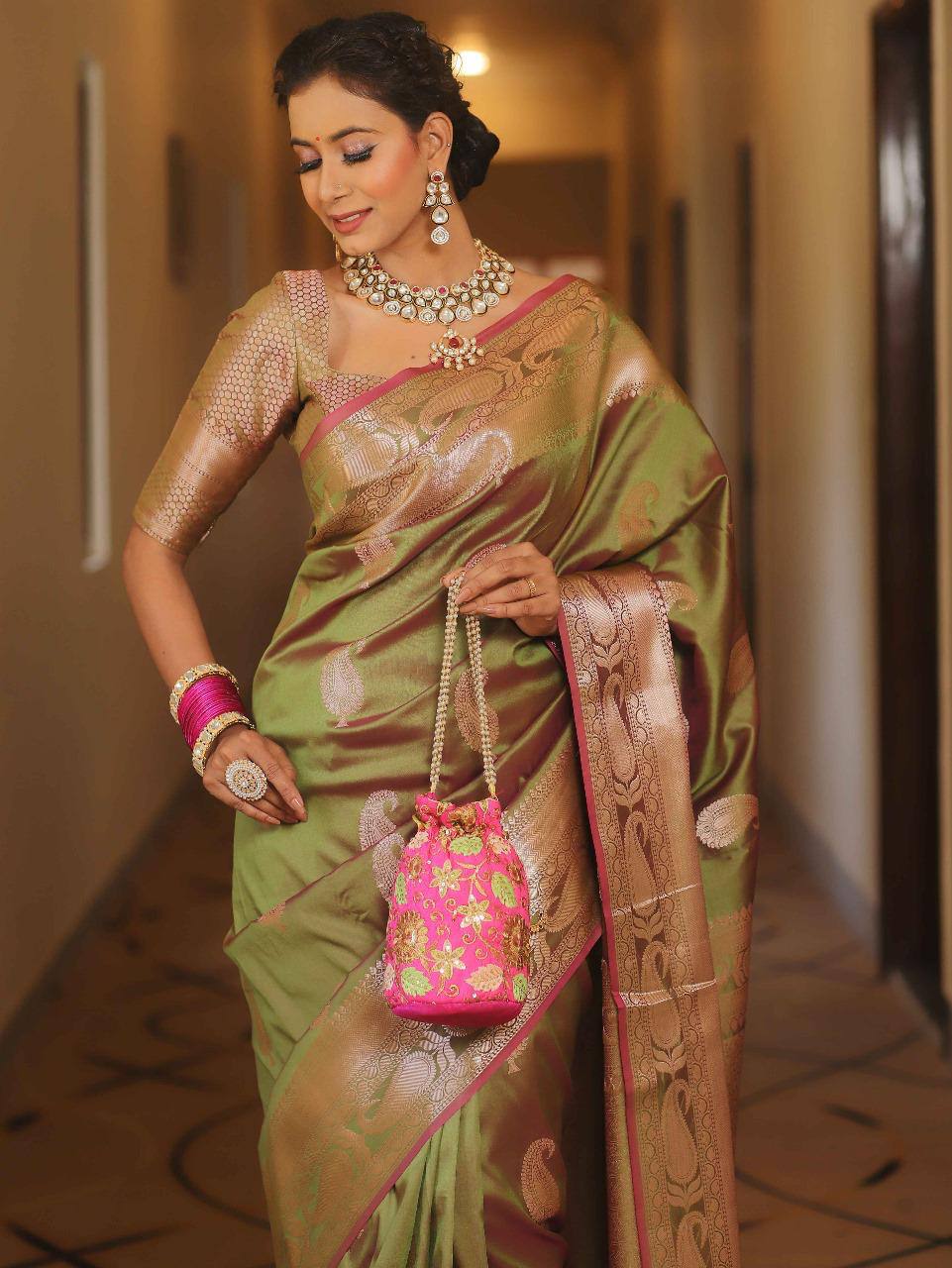 Exquisite Soft Lichi Silk Saree with Rich Jacquard Weaving