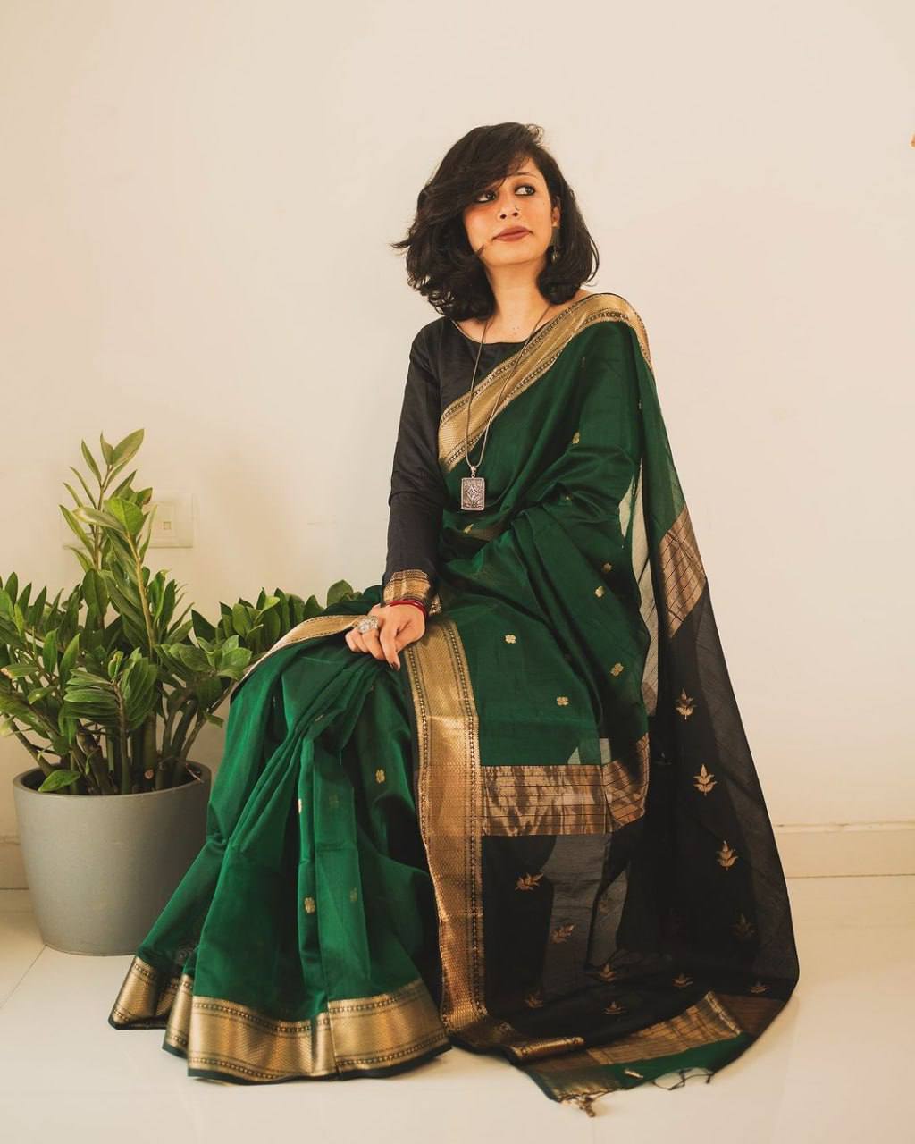 Latest Banarasi Silk Pallu Jacquard Saree For Women