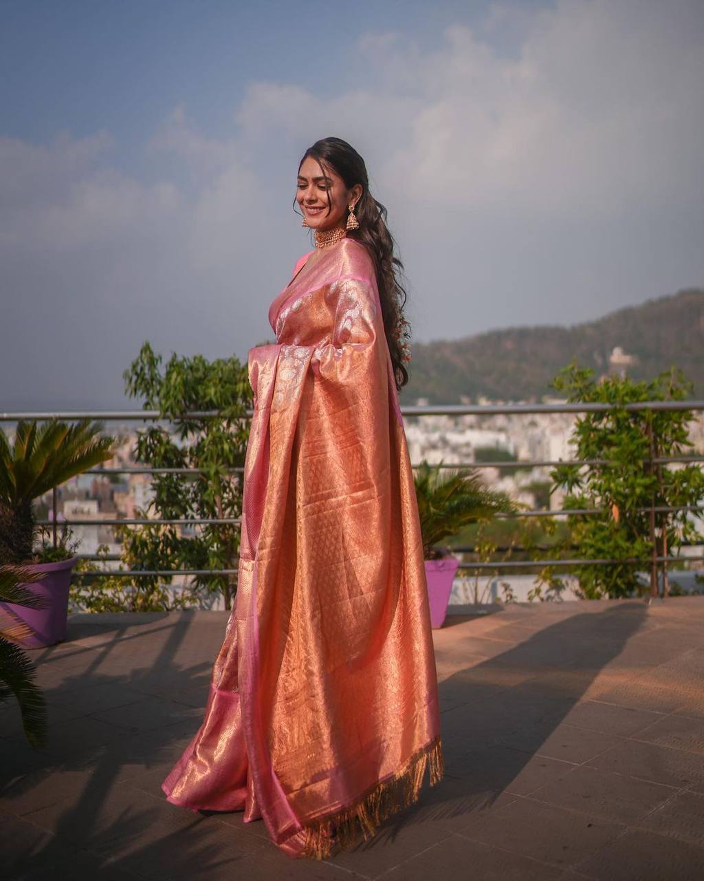 Soft Lichi Silk Saree with Rich Jacquard Work