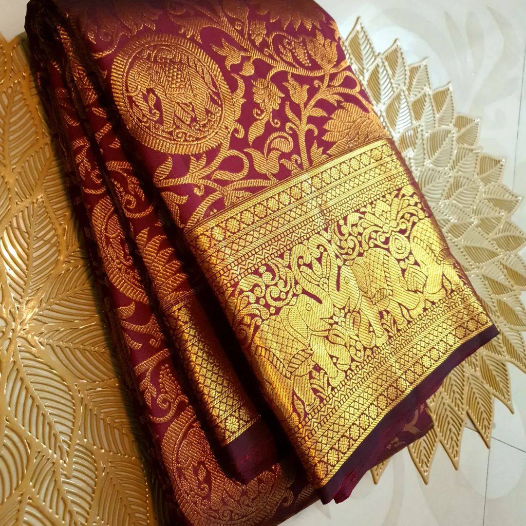 Exquisite Soft Lichi Silk Saree with Jacquard Weaving