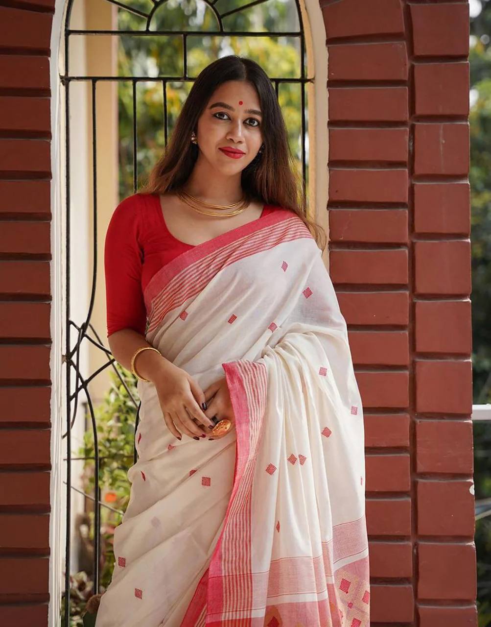 Exquisite Soft Lilan Slab Saree