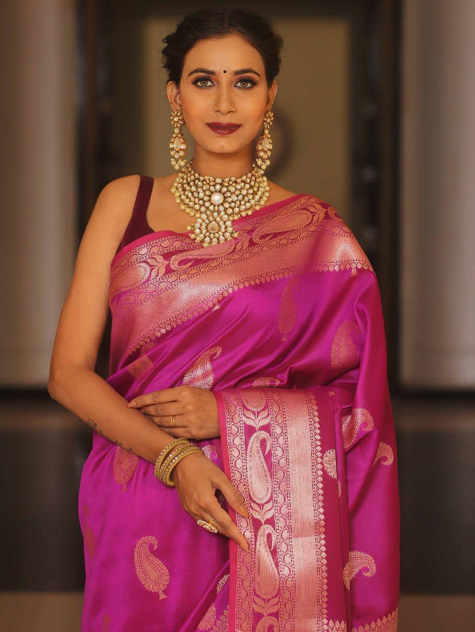Exquisite Soft Lichi Silk Saree with Rich Jacquard Weaving