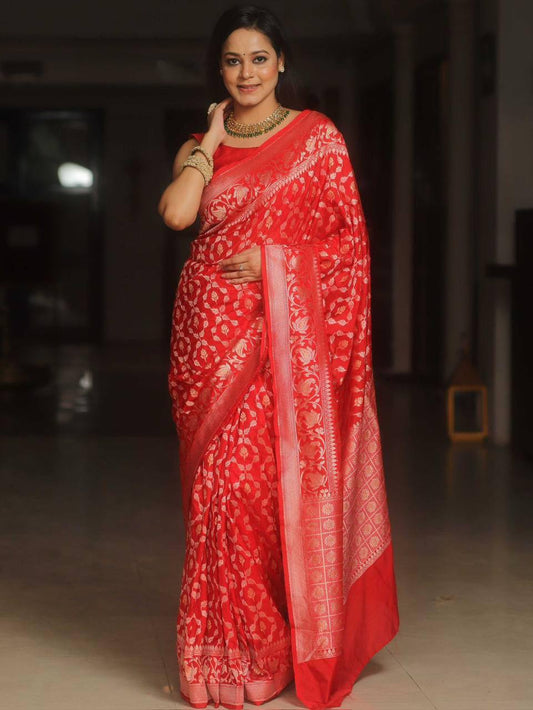 Exquisite Soft Lichi Silk Saree with Rich Jacquard Weave