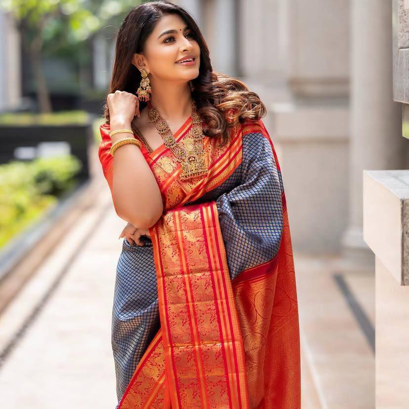 Soft Lichi Silk Saree with Elegant Jacquard Weave