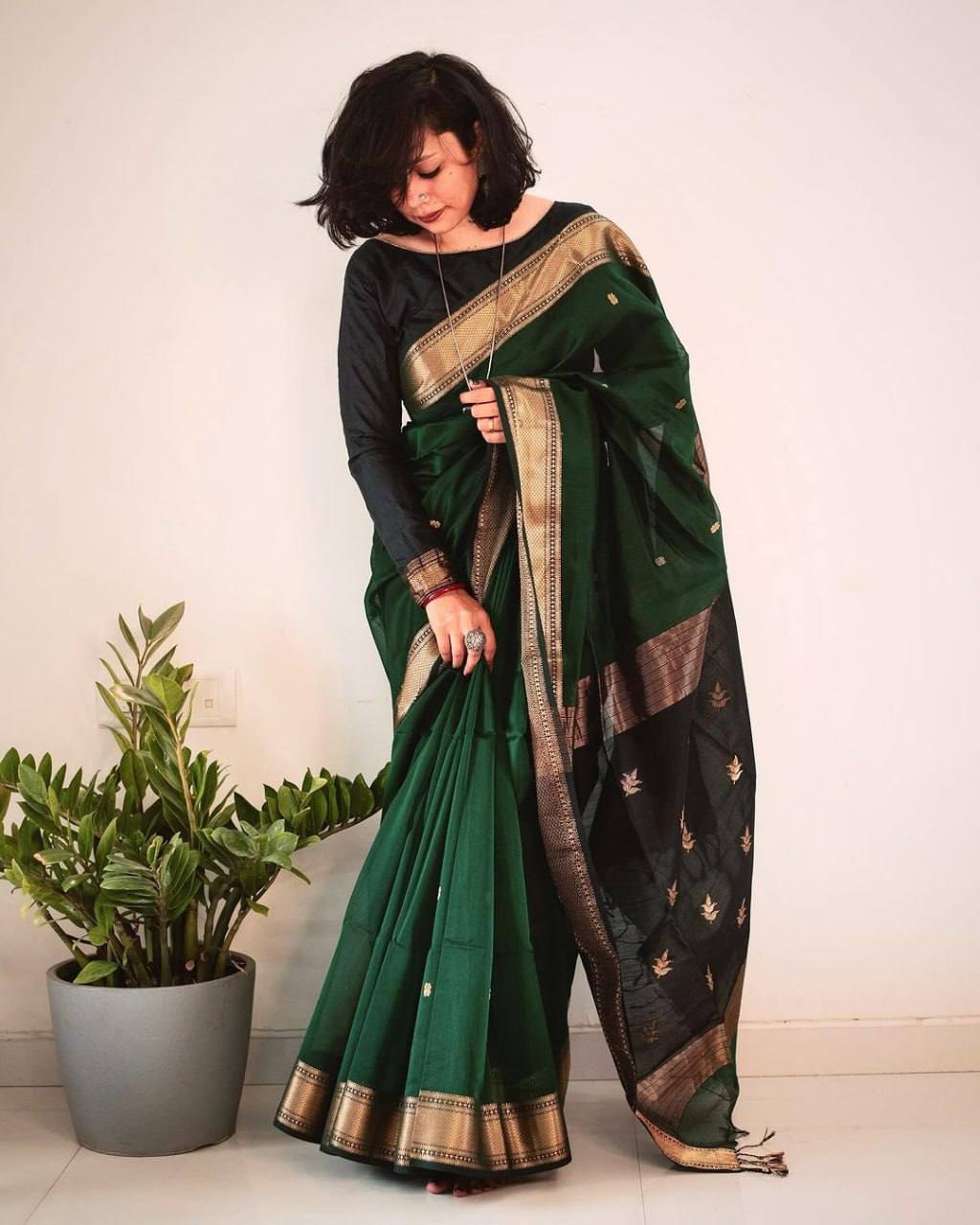 Latest Banarasi Silk Pallu Jacquard Saree For Women