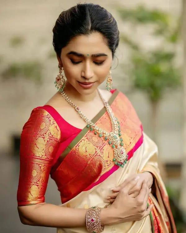 Soft Lichi Silk Saree