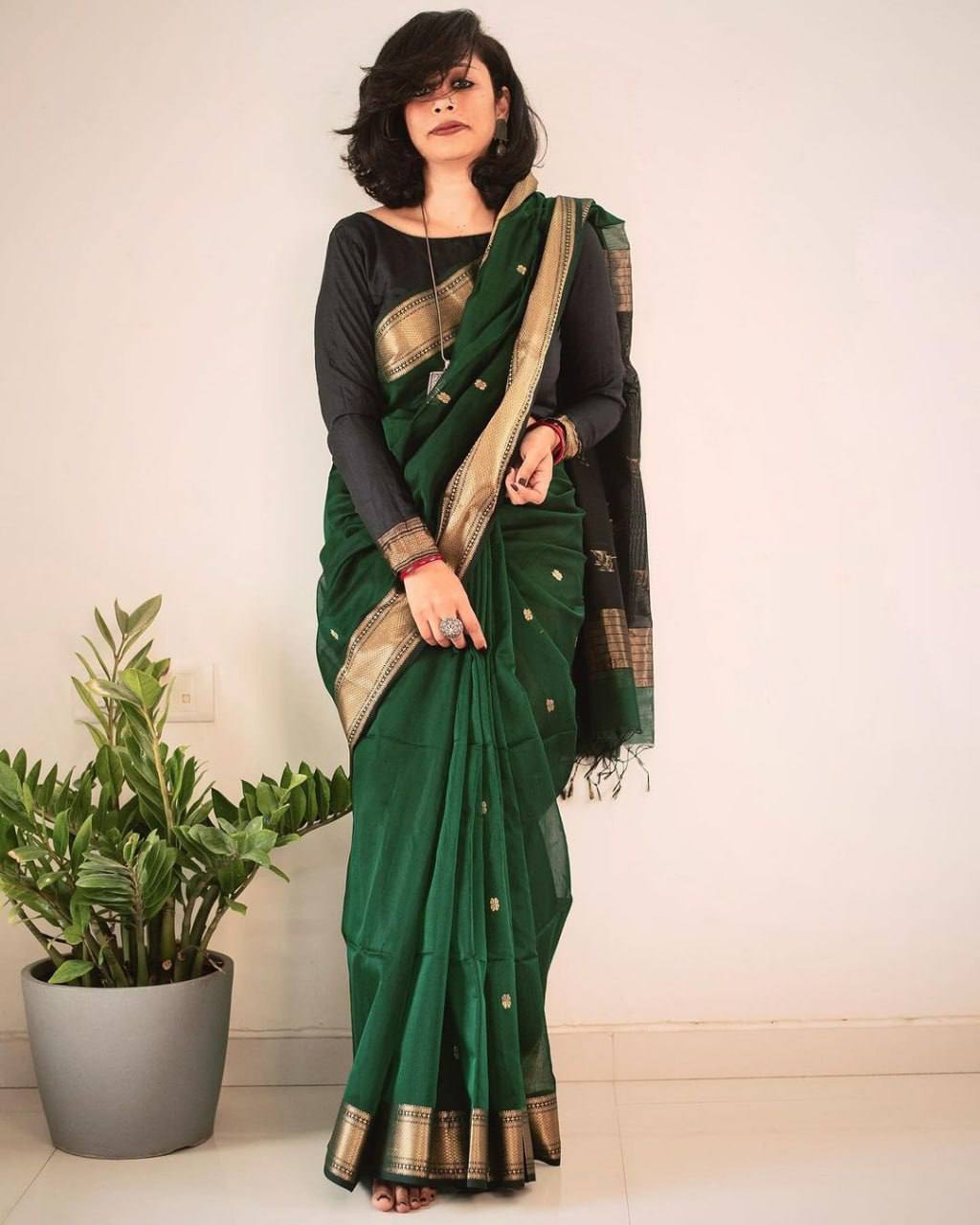 Latest Banarasi Silk Pallu Jacquard Saree For Women