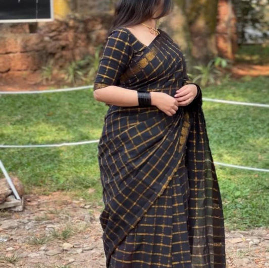 Exquisite Soft Banarasi Silk Saree Golden Zari Weaving with Heavy Jacquard Pallu