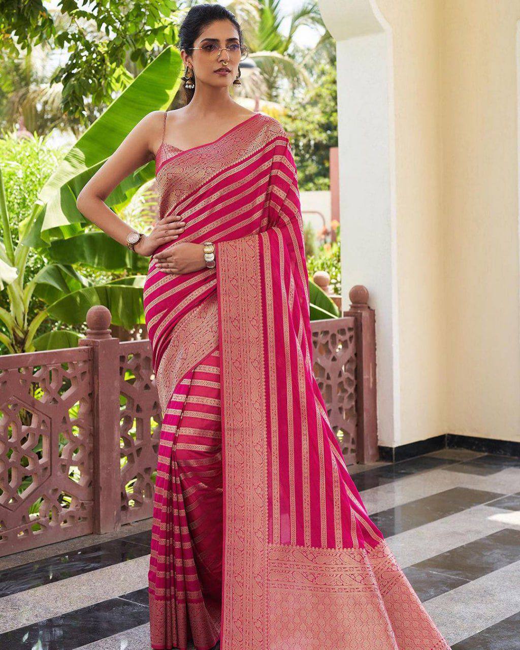 Soft Lichi Silk Saree with Elegant Jacquard Weaving