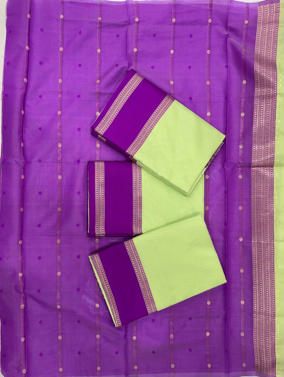 Exquisite Soft Lichi Silk Saree with Rich Jacquard Weaving