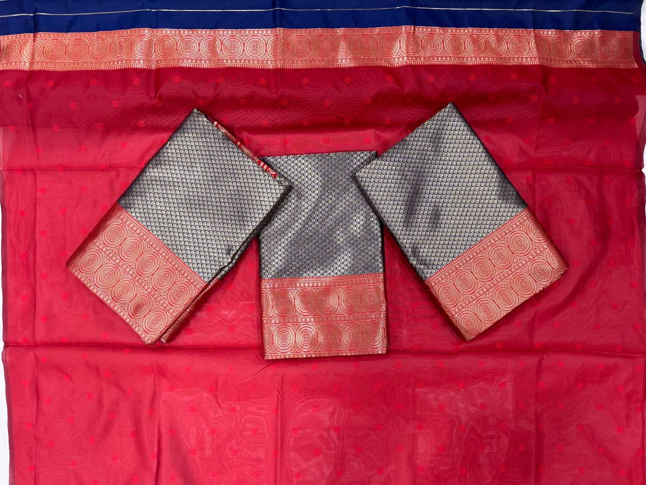 Soft Lichi Silk Saree with Elegant Jacquard Weave