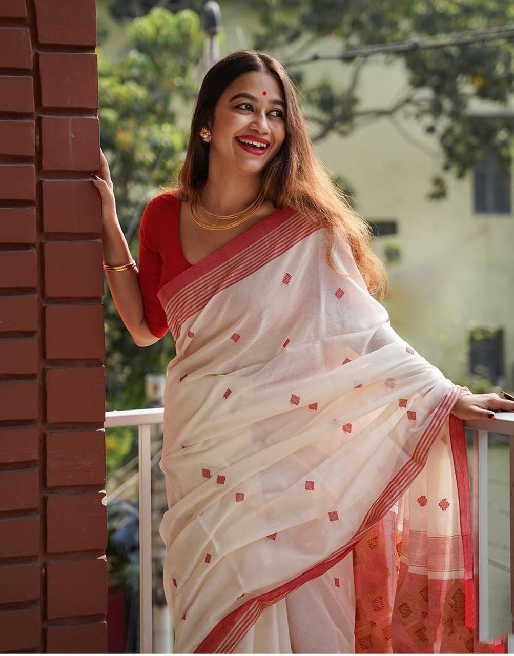 Exquisite Soft Lilan Slab Saree