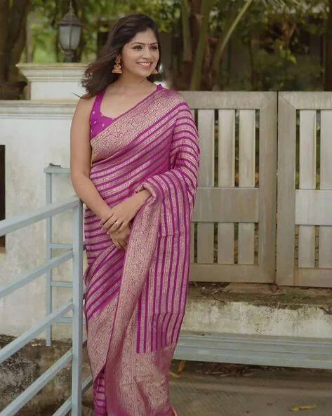 Soft Lichi Silk Saree with Elegant Jacquard Weaving