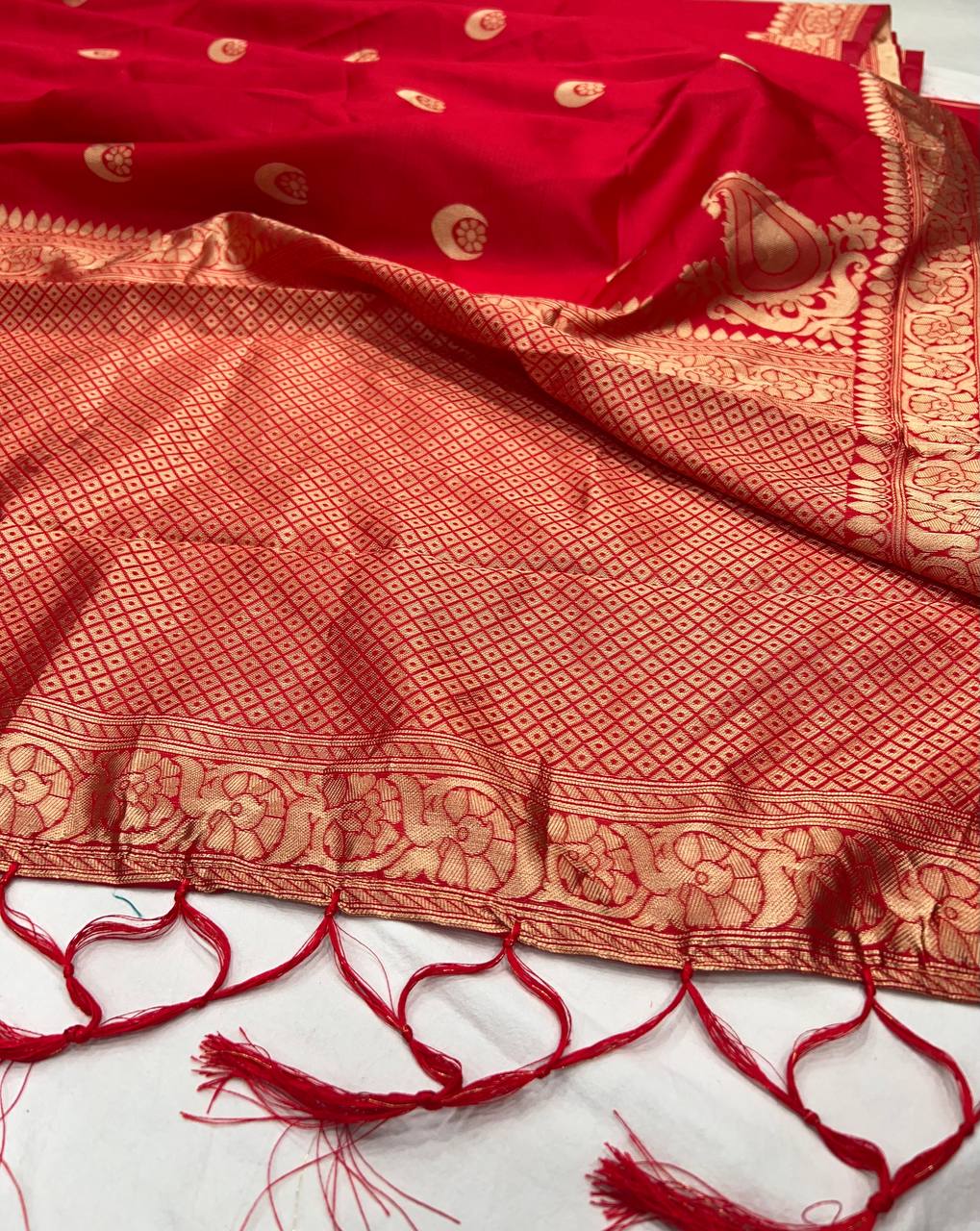 Party Wear Red Color Lichi Silk Jacquard Work Saree Blouse