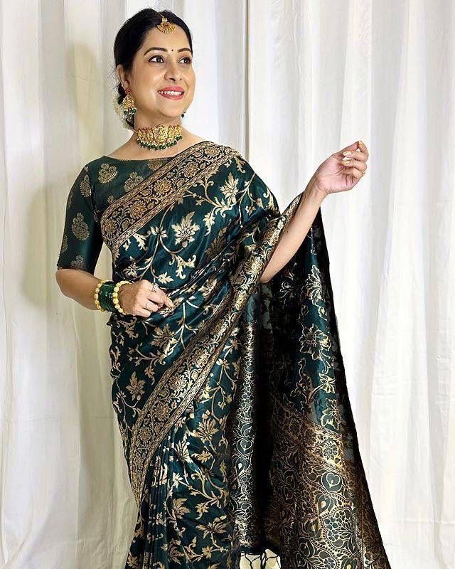 Soft Lichi Silk Saree with Beautiful Pallu and Jacquard Work, paired with Heavy Brocade Blouse