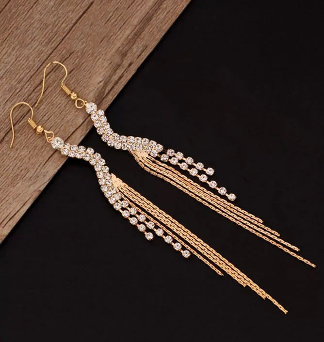 Korean fashion simple and popular long tassel Rhinestone curved Earrings For Girls and Women