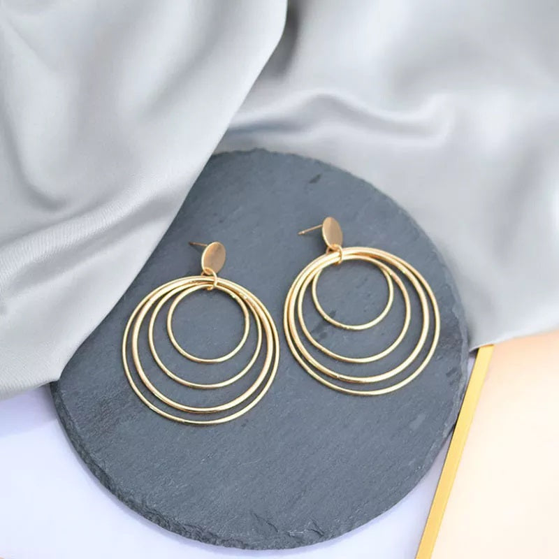 Urban Trend retro personality exaggerated spring geometric size circle alloy earrings