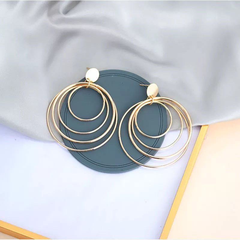 Urban Trend retro personality exaggerated spring geometric size circle alloy earrings