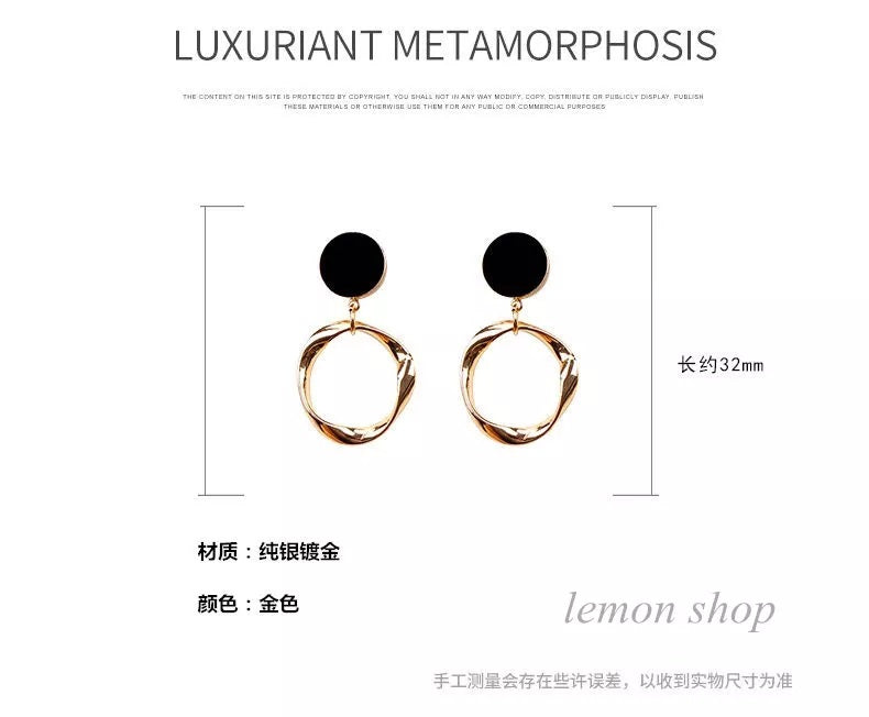 Black Korean Latest high-grade net red design, light luxury circle geometric Earrings For Girls and Women