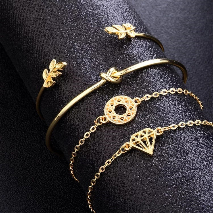 Graceful 4 Pair Of Gold Plated Bracelet For Women